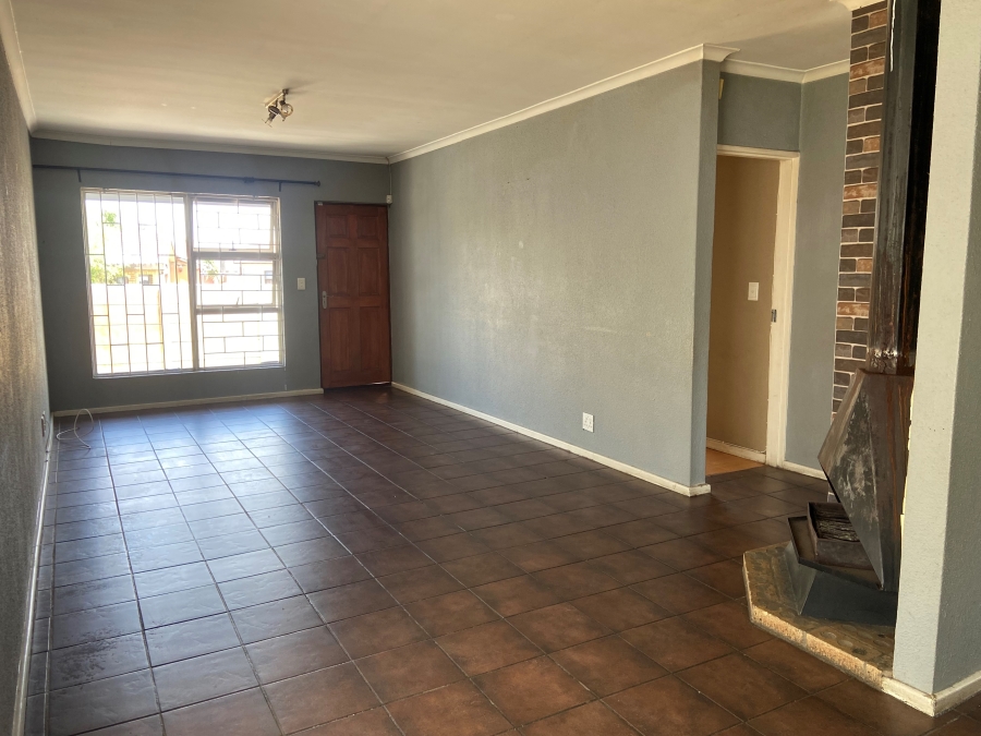 11 Bedroom Property for Sale in Jagtershof Western Cape